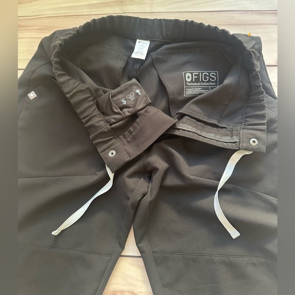 Figs | Men's  Jogger Scrub Pants Drawstring zipper Front 
Black pockets Small - Picture 4 of 12